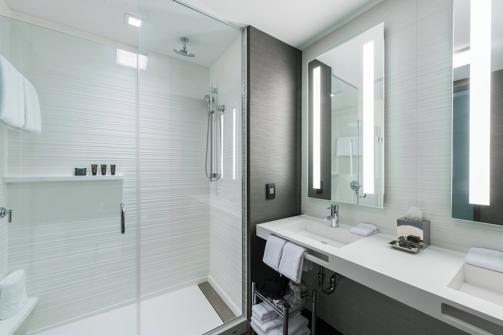 AC Hotel by Marriott Boston Cambridge - photo 25