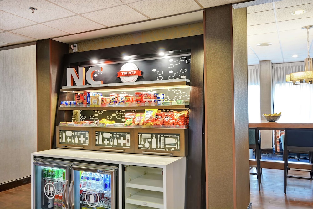 Hampton Inn Charlotte Gastonia - photo 44