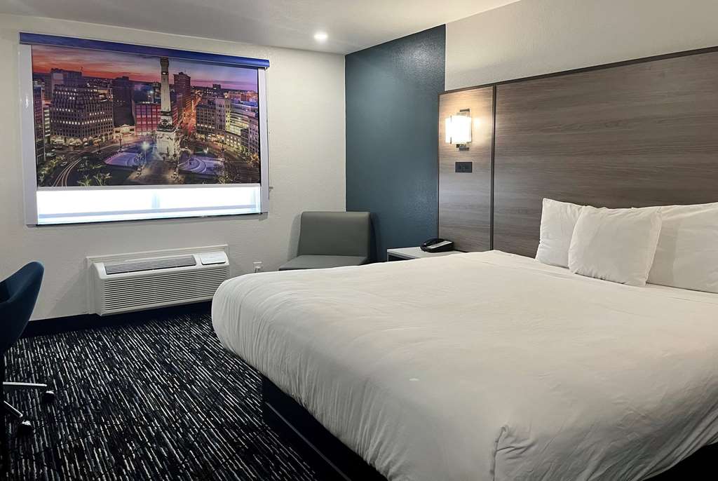 Baymont by Wyndham Indianapolis Northeast - photo 19