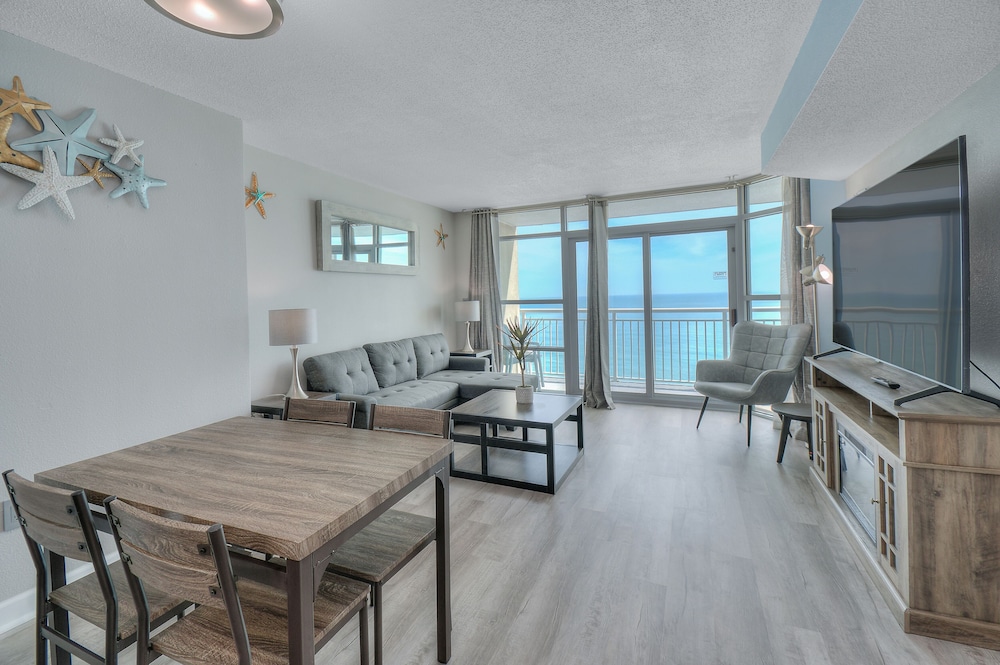 Units at Carolinian Beach Resort by Elliott Beach Rentals - photo 23
