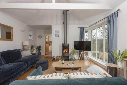 Lobbs Cottage St Mawgan Free WiFi Pet Friendly Free Parking — 4-Star Luxury Hotel in Newquay, United Kingdom