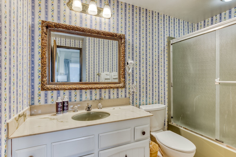 Sand & Sea Resort Condominiums - photo 874