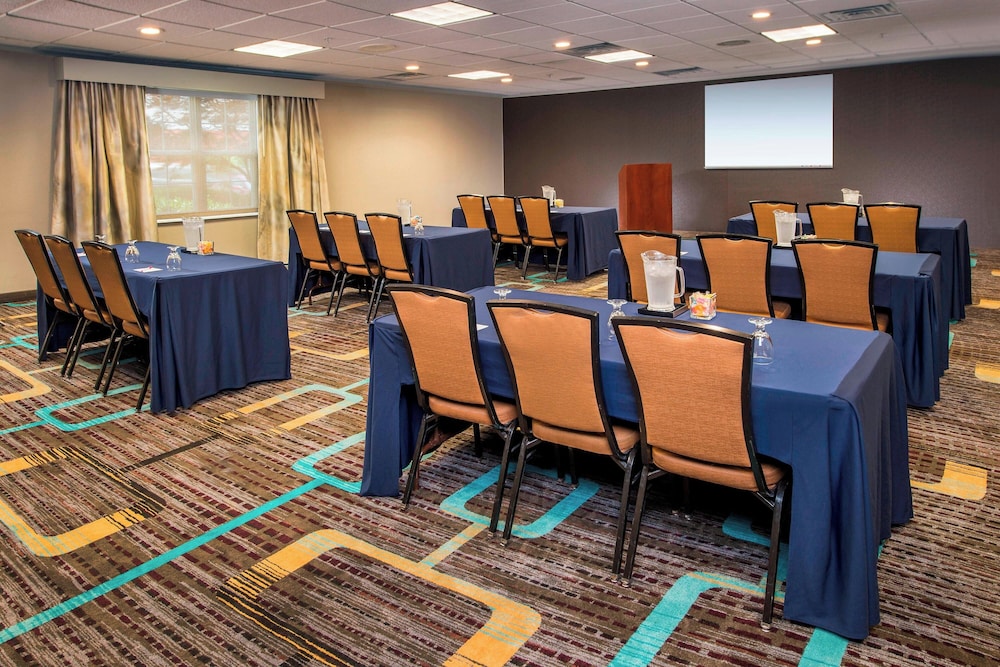 Residence Inn by Marriott Frederick - photo 34