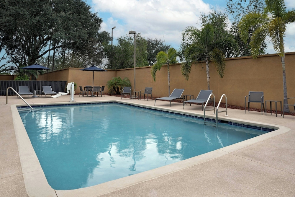 Courtyard by Marriott Lakeland - photo 21