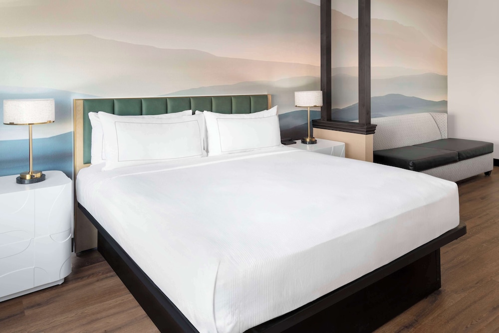 DoubleTree by Hilton Phoenix Gilbert - photo 21