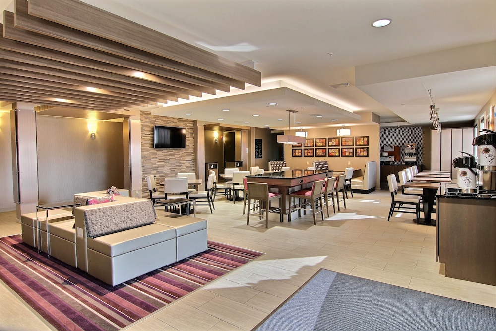 Holiday Inn Express Fargo West Acres by IHG - photo 72