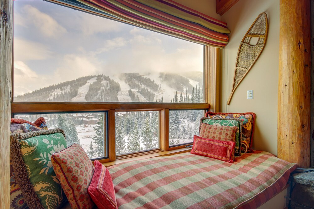 Big Sky Condo w Mountain Views 1 Mi to Resort - photo 3