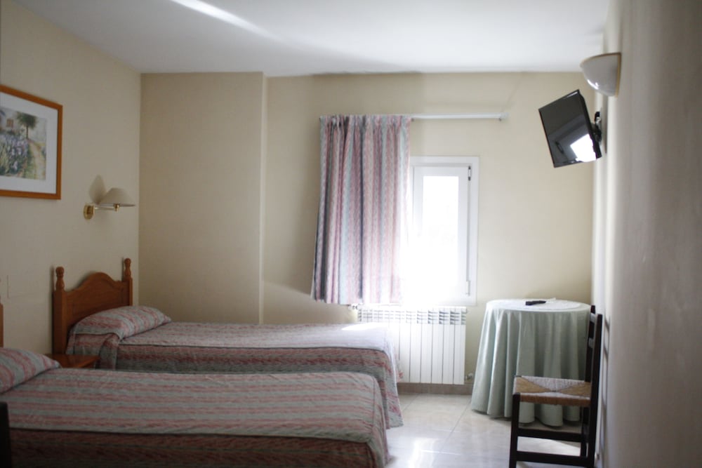 Hotel Joan Canejan — Les