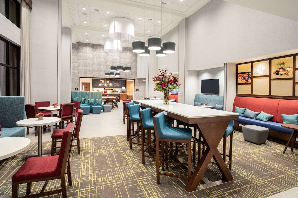 Hampton Inn & Suites Watsonville - photo 41
