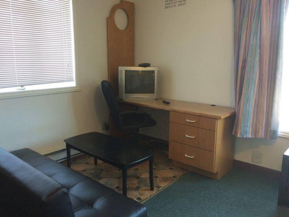 Shady Rest Motel — Sault Ste Marie