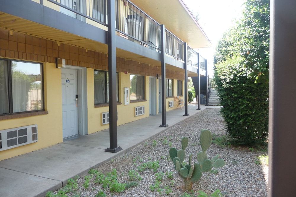 Sierra Inn Near Fort Huachuca AZ - photo 75