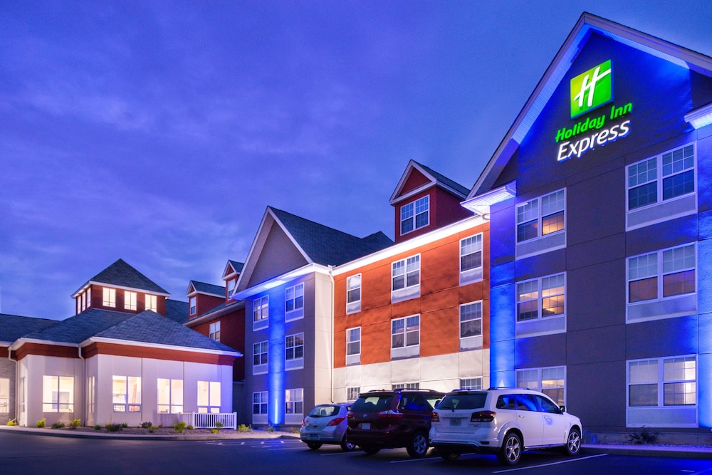 Holiday Inn Express Mystic by IHG — hotel near Westerly State Airport