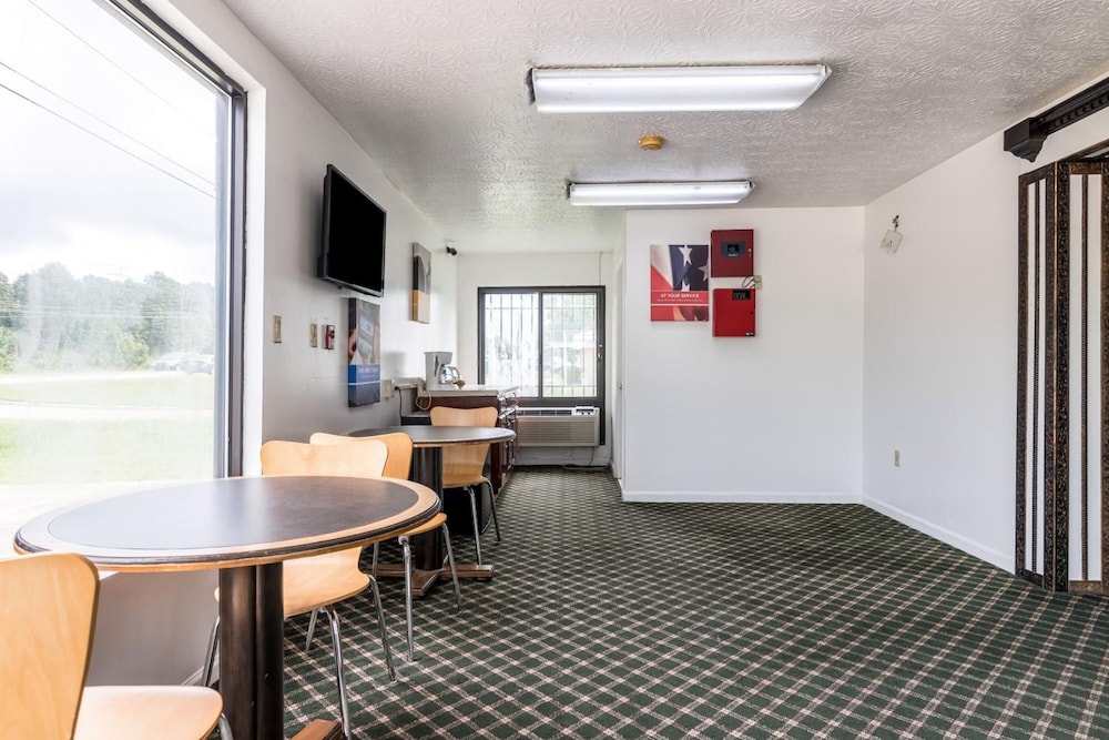 Motel 6 Attalla AL - photo 6