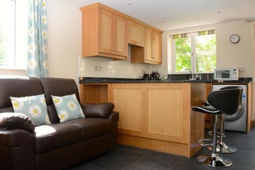 Cedar Tree Cottage — Saint Asaph — photo 3