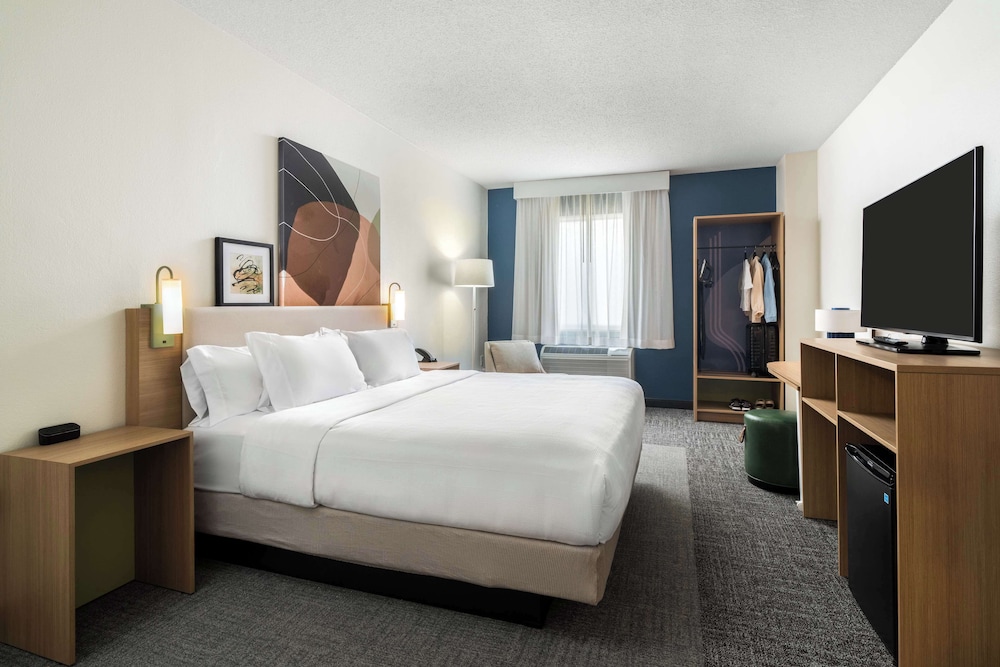 Spark by Hilton Wytheville East Main Street — hotel in Wytheville