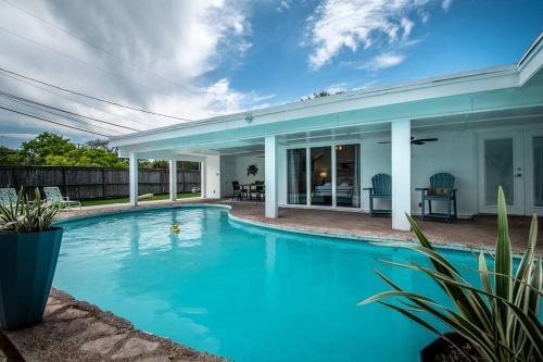Spectacular Adjoining Homes Waits — 4-Star Luxury Hotel in Corpus Christi, United States