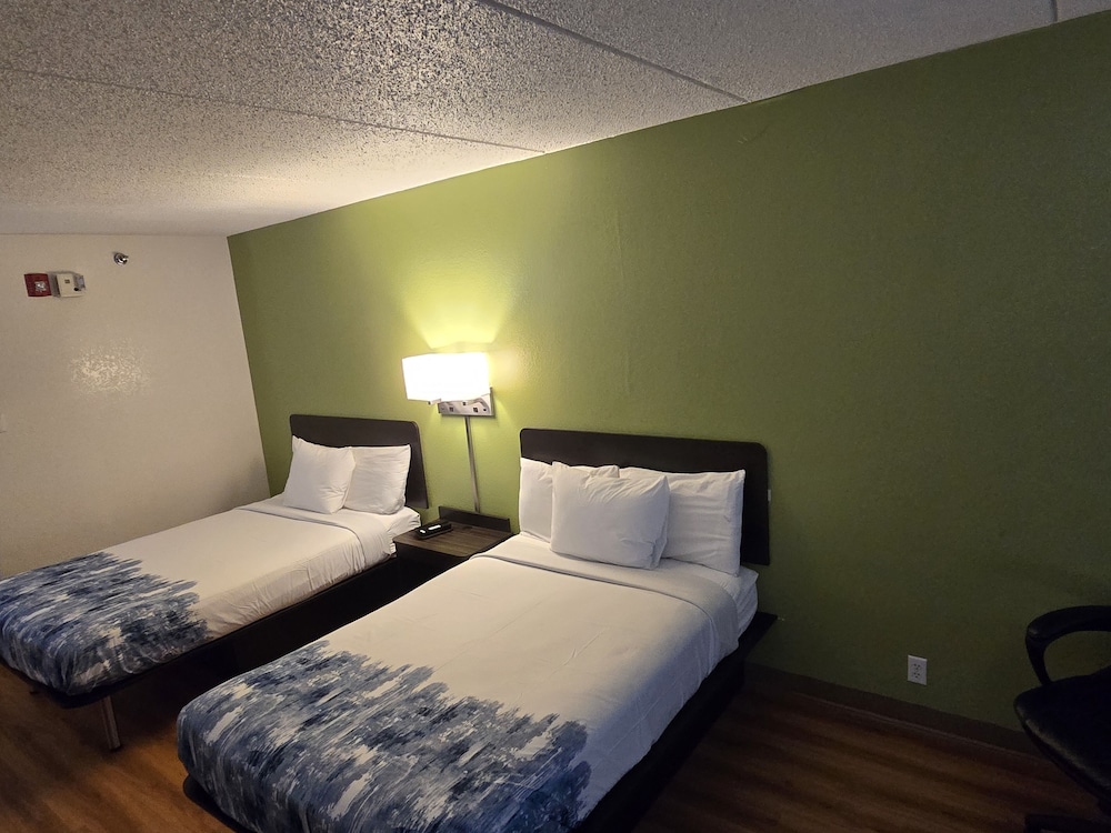 Motel 6 Willoughby OH Cleveland - photo 10