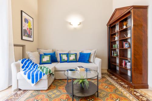 100mq Maison Paradise Central & Elegant Apt — 4-Star Luxury Hotel in Bari, Italy