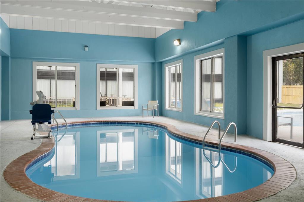 Days Hotel by Wyndham Williamsburg I 64 - photo 6