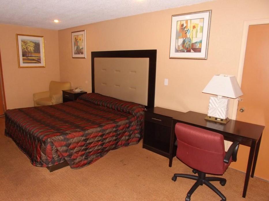 Plantation Inn Hotel And Lounge - photo 10