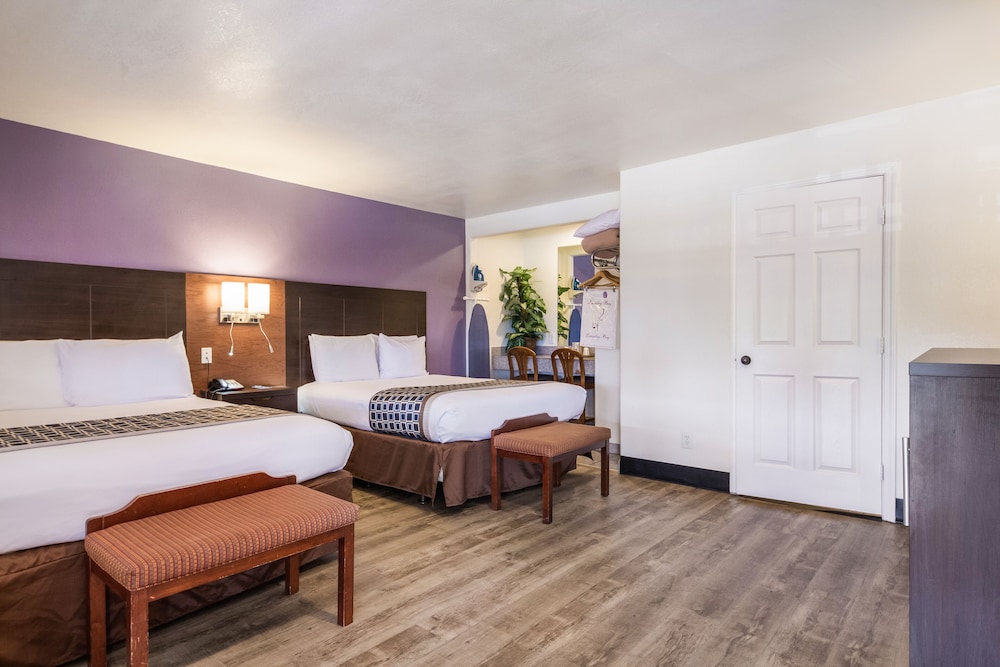 Rodeway Inn near Downtown Monterey - photo 11