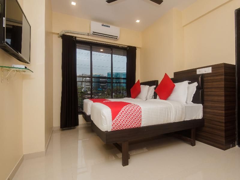 Oyo 18309 Livinn Apartments