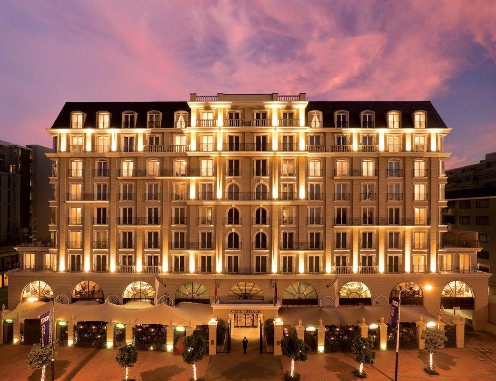 Luxury Apartment Near V&A Waterfront and CPT Stadium