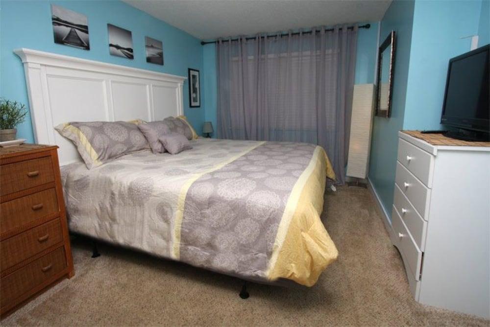 Prince Resort by Elliott Beach Rentals - photo 2