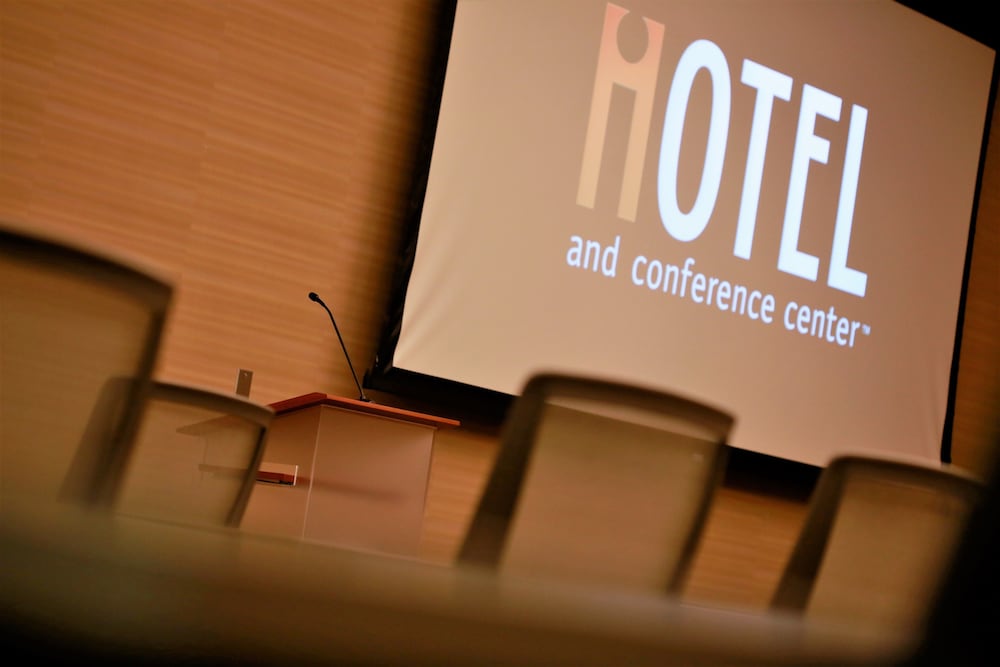 I Hotel And Illinois Conference Center - photo 34