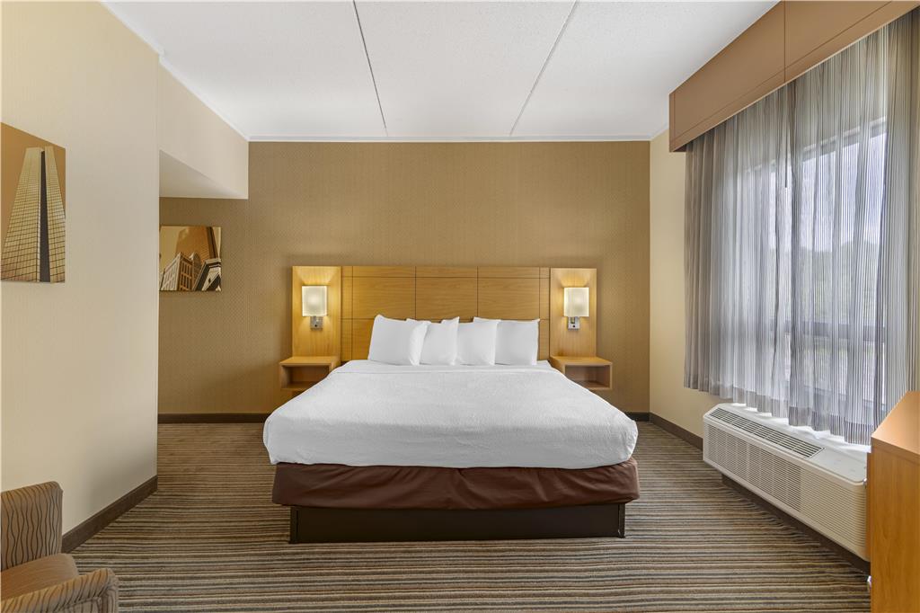 Best Western Royal Plaza Hotel & Trade Center - photo 66
