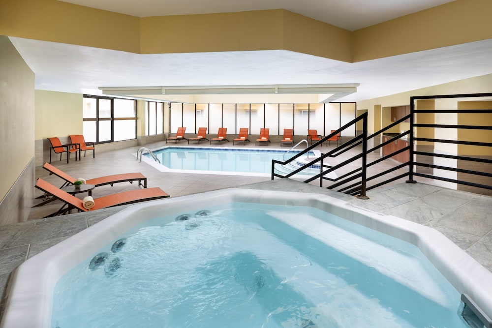 Elevation Hotel & Spa - photo 42