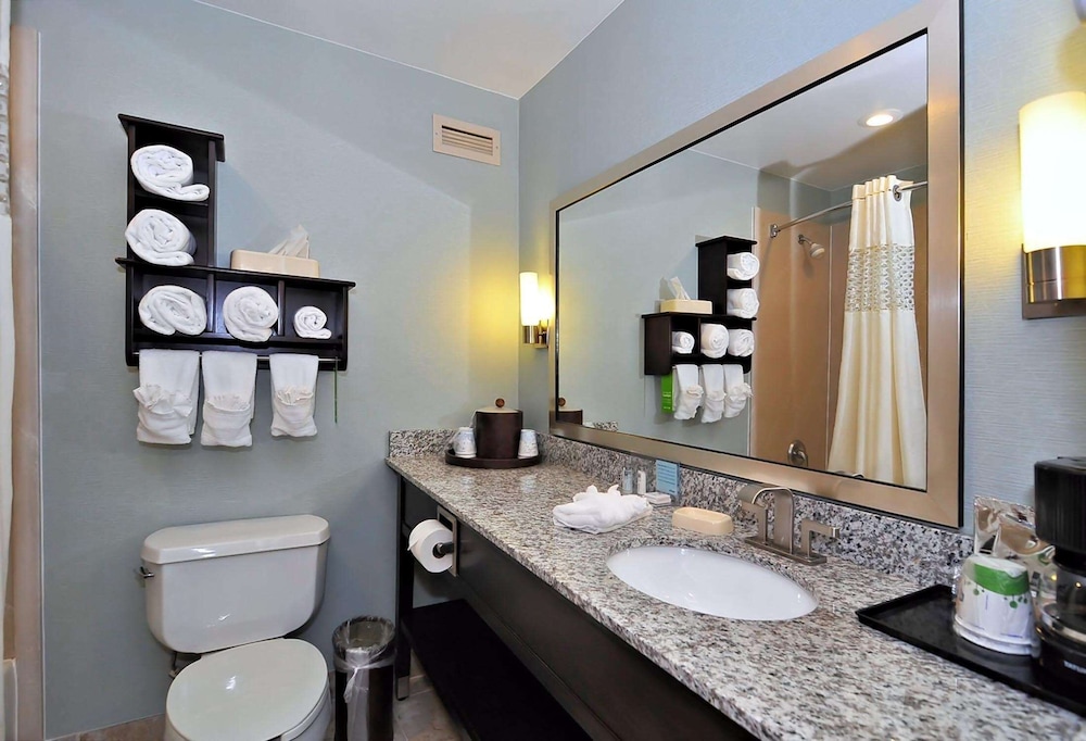 Hampton Inn Eden - photo 14
