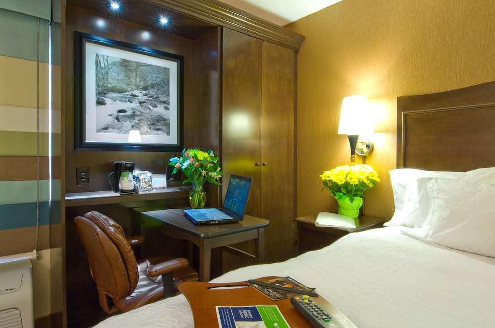 Hampton Inn Downingtown Exton - photo 28