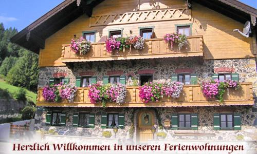 Bernerhof Ferienwohnungen Schmuck — hotel in Teisendorf
