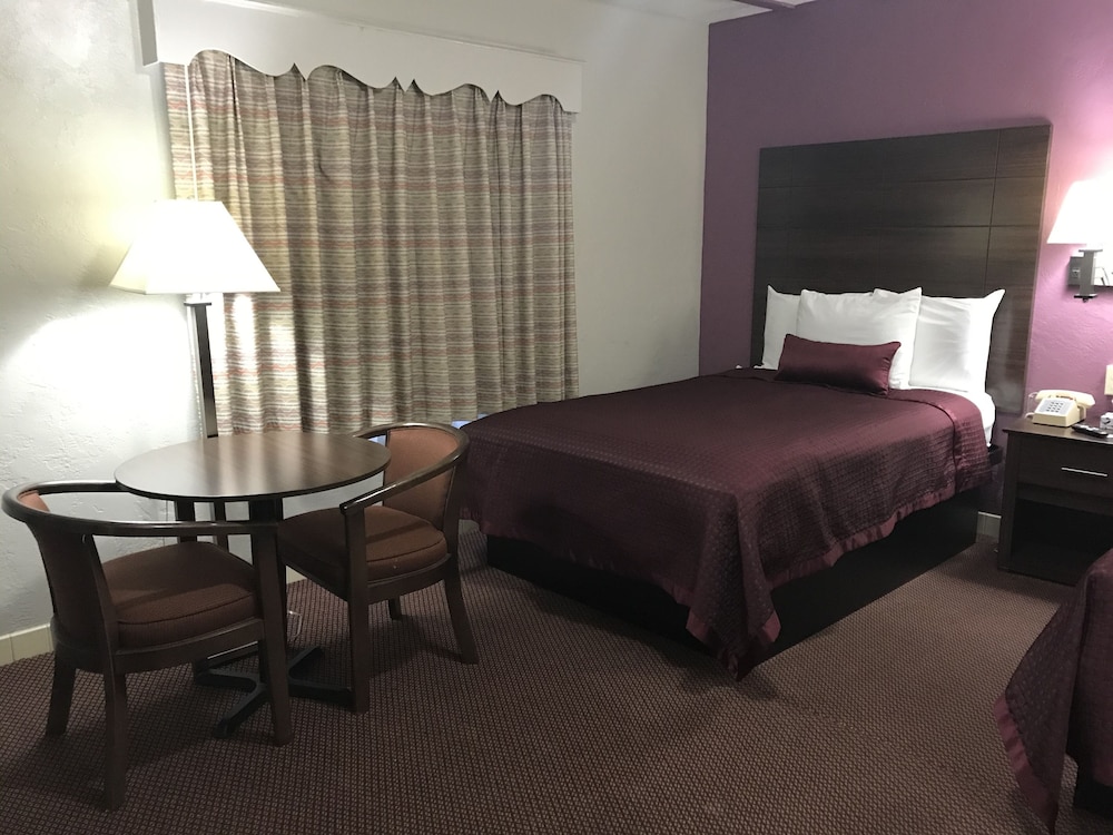Silver Princess Motel - photo 10