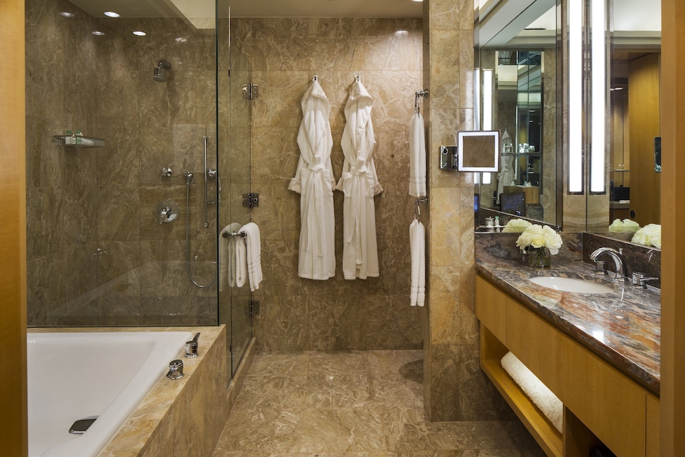 Four Seasons Hotel New York - photo 47