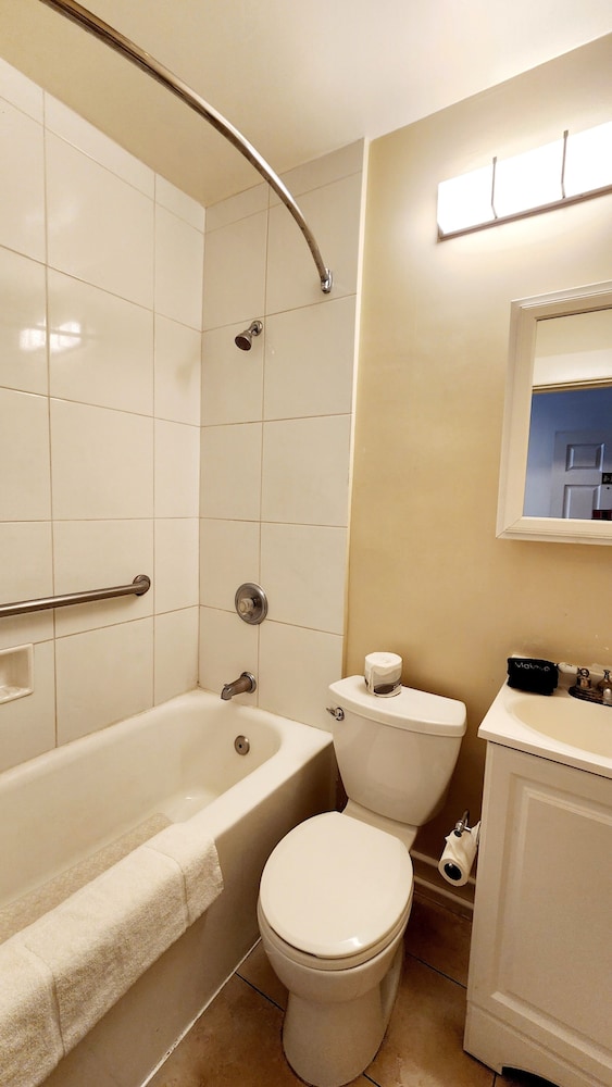 Santa Paula Inn - photo 19