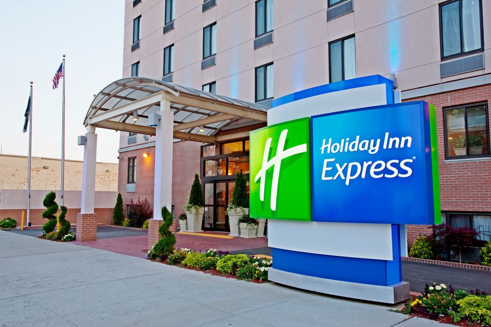 Holiday Inn Express Brooklyn an IHG Hotel - featured photo