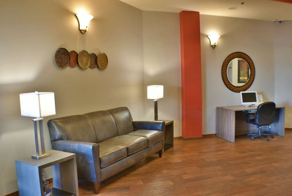 Ramada by Wyndham Sioux Falls Airport Waterpark & Event Ctr - photo 5