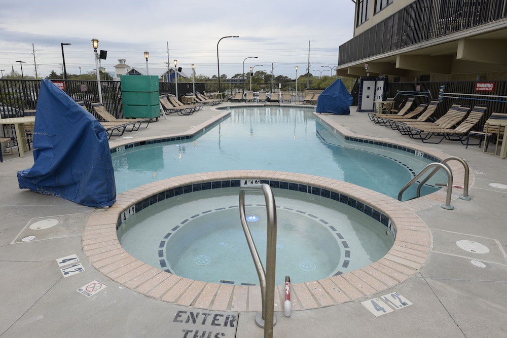 Ashore Resort & Beach Club - photo 20