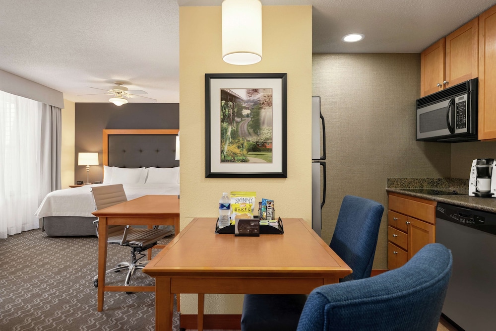 Homewood Suites by Hilton Allentown Bethlehem Airport - photo 15
