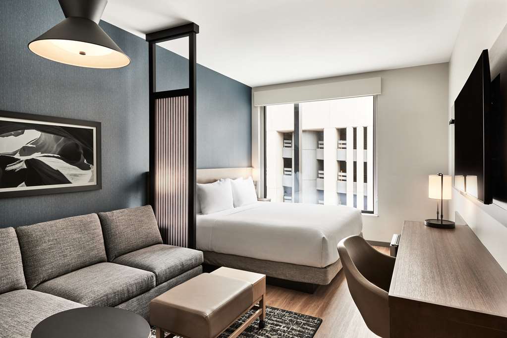 Hyatt Place Phoenix Downtown - photo 11