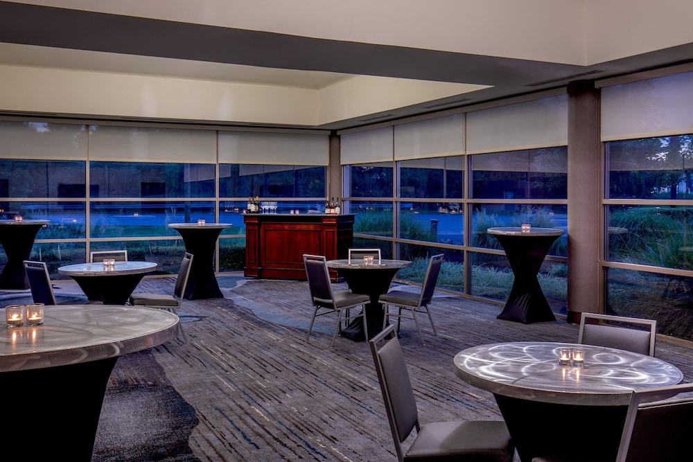 Delta Hotels by Marriott Chesapeake Norfolk - photo 30