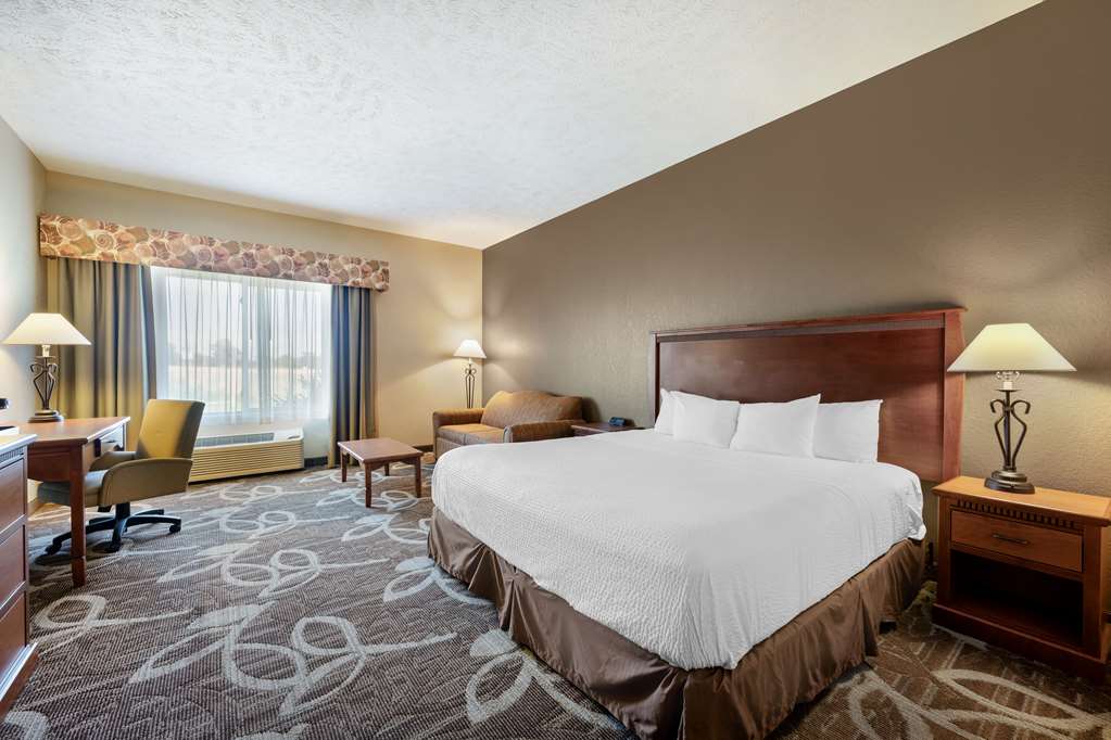 Best Western Plus Mid Nebraska Inn & Suites - photo 18