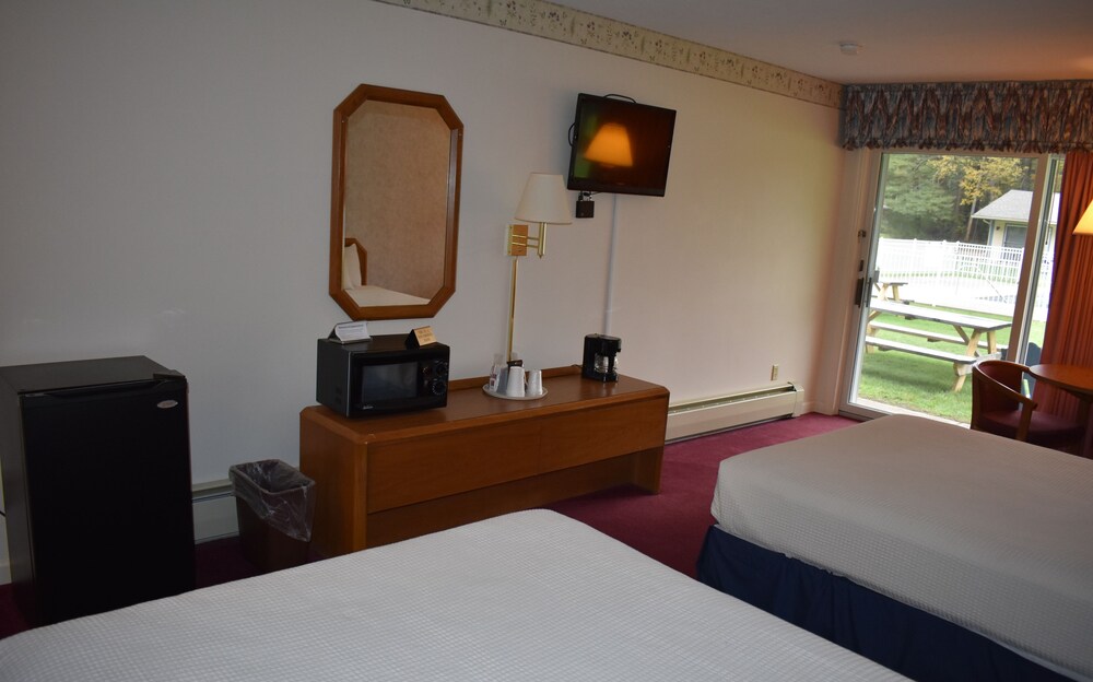 Country Club Motel - photo 12