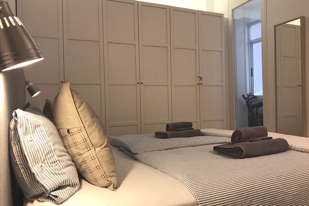 Beautiful apartment in C Sepulveda — 4-Star Luxury Hotel in Barcelona, Spain