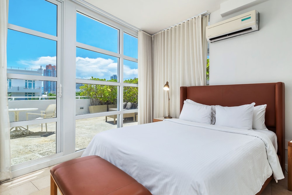 Bentley Hotel South Beach - photo 35