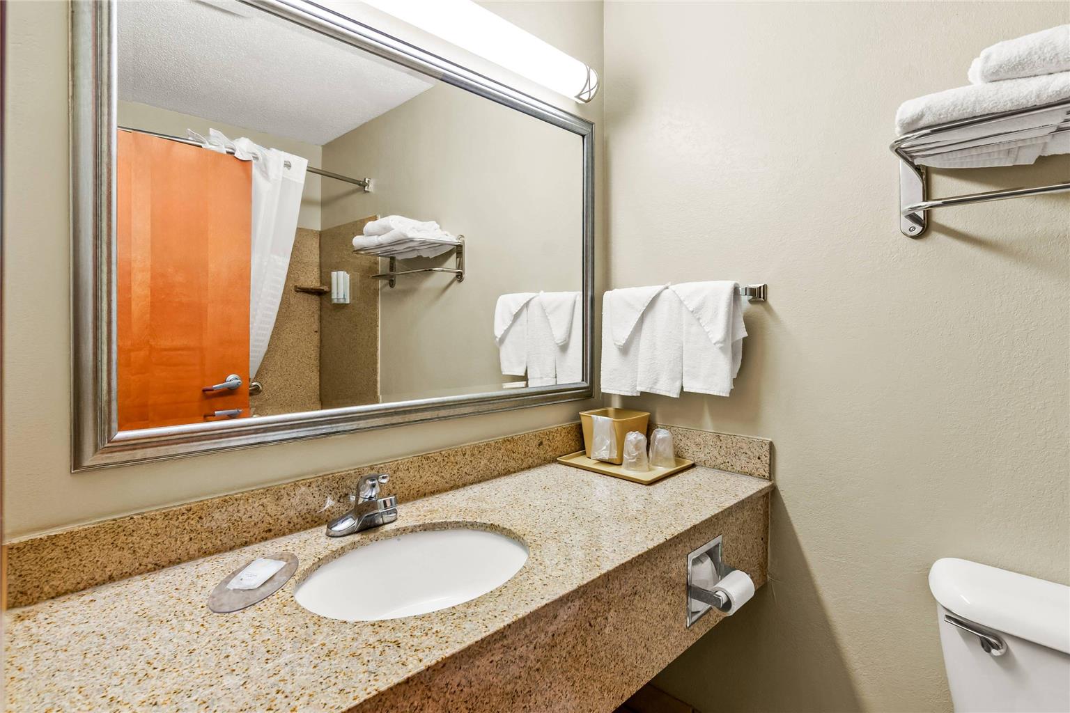 Econo Lodge Mt Hope Beckley North - photo 19