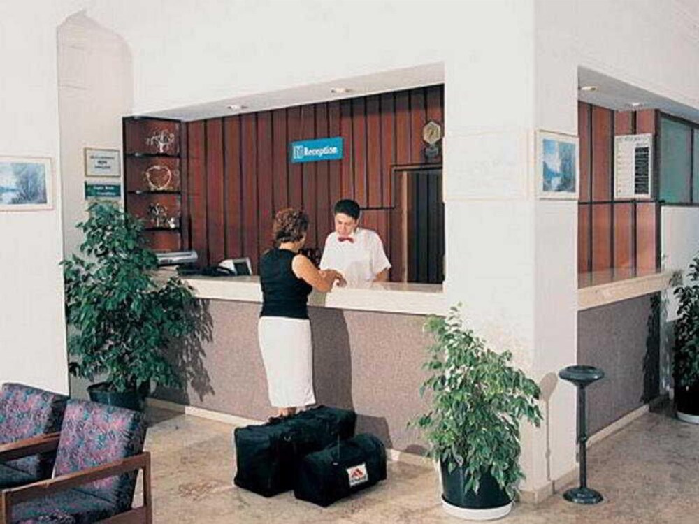 Cengiz Kaan Hotel — Kumluca