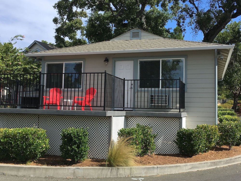 Clear Lake Cottages & Marina - photo 88